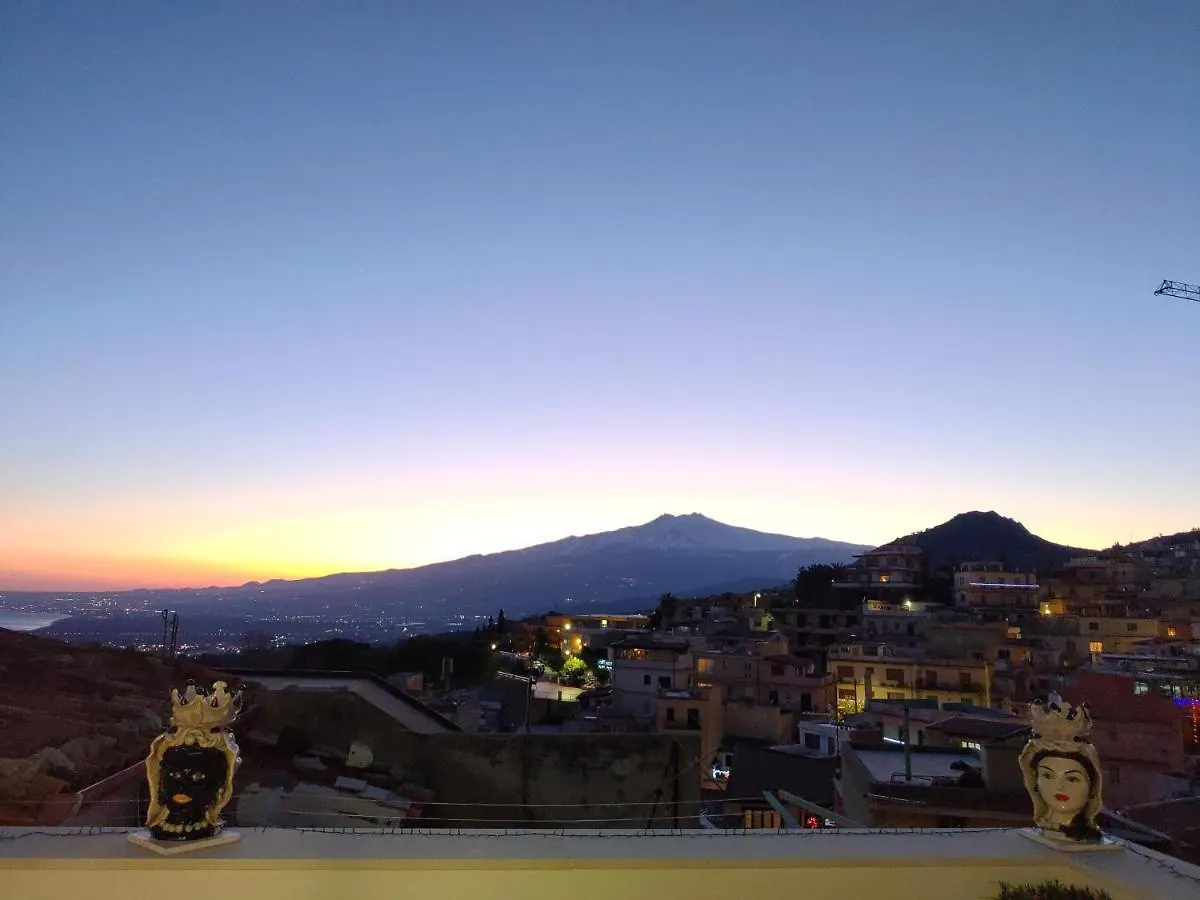 La Petite Maison Taormina 0*,